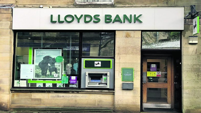 What Problems, Tricks and Stunts Did Lloyds Bank Pull for Customers ...
