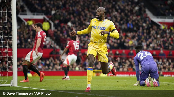 Jean-Philippe Mateta scores against Manchester United during the Premier League 2024 season